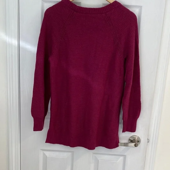 GAP Women's Fuchsia Crew Neck Sweater - Picture 3 of 9